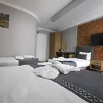 La Pera Отель 3*