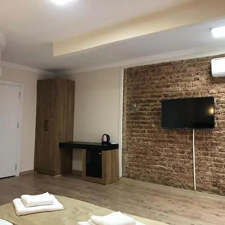 La Pera Szálloda 3*