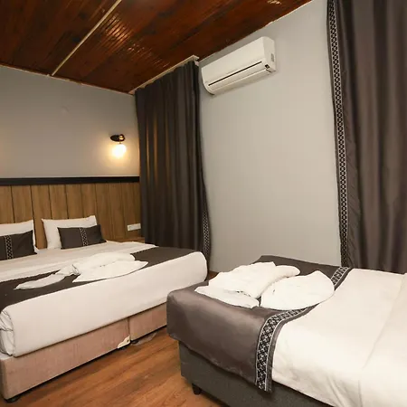 La Pera Hotel