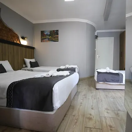 La Pera Hotel 3*