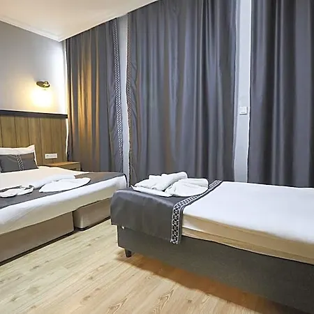 La Pera Hotel