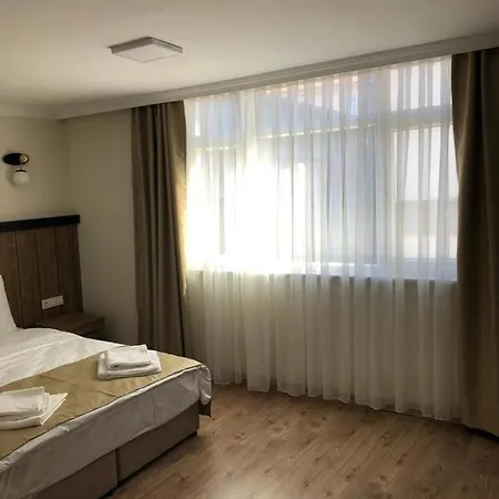 La Pera Suıtes Hotel 3*