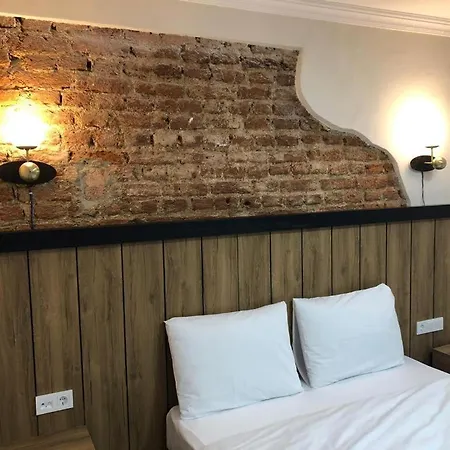 La Pera Suıtes Hotel