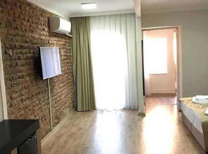 Отель La Pera 3*